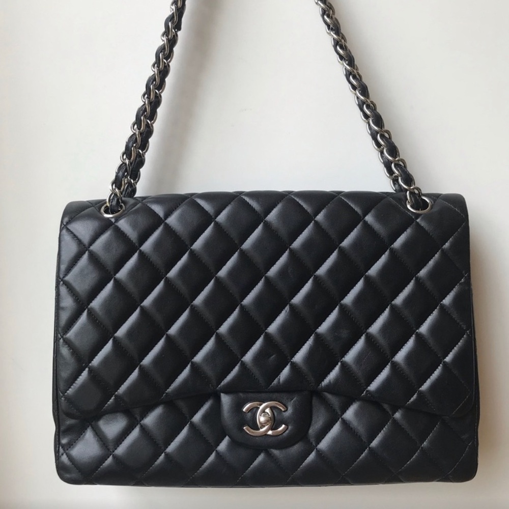 Chanel maxi classic single flap in lambskin